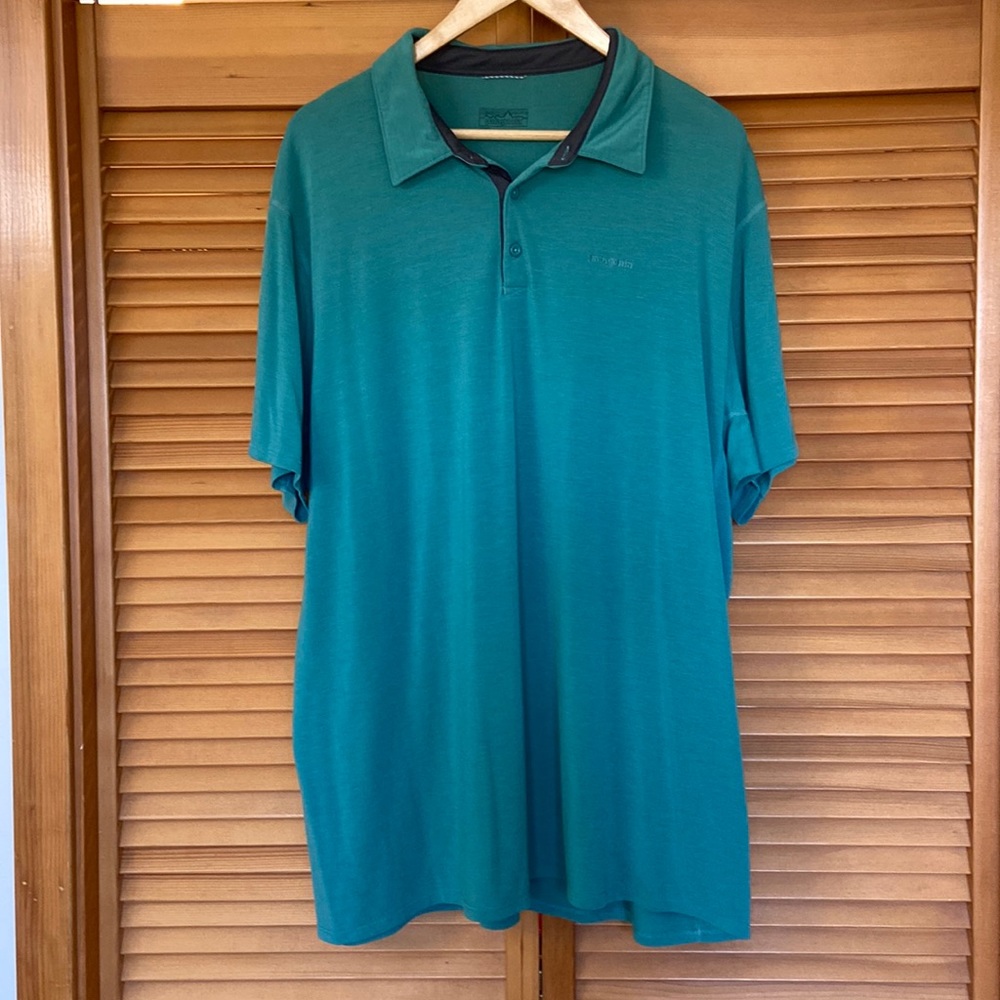 Mens Patagonia lightweight polo.